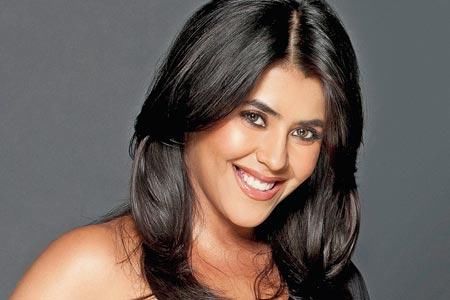 Ekta Kapoor is coming to Kolkata today and will be heading straight to Kalighat from the airport. Says a source close to Ekta, "She will begin the promotions of 'Ek Thi Daayan' from the city. Her film is on daayans and she is looking forward to offering prayers to Kali Maa.   Ekta is very religious and wants to get rid of the infamous daayan curse with the goddess' blessings." Ekta has a 12-city tour lined up. She and leading lady Konkona Sen Sharma will also make an appearance on Dance Bangla Dance Junior on Saturday.